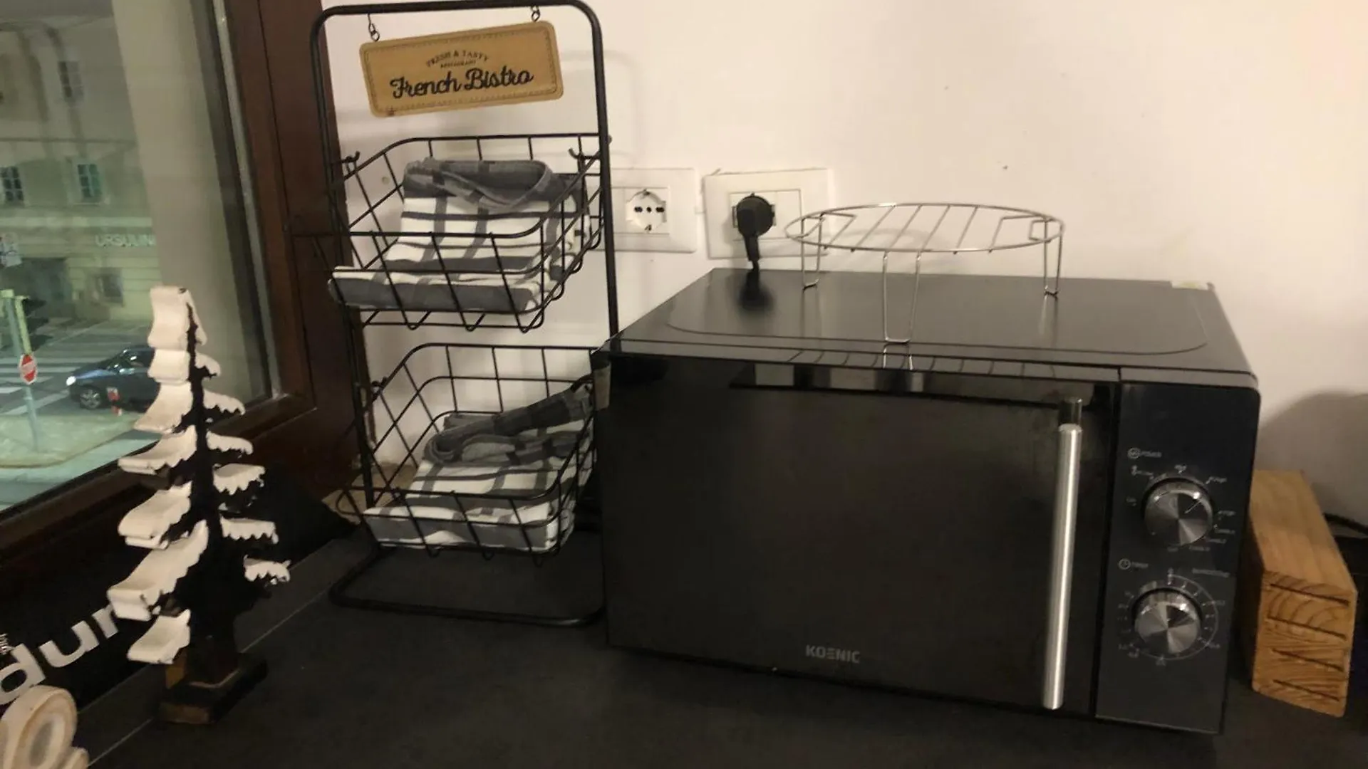 Apartment Charmante 2-Zimmer 1 Wohnzimmer Im Zentrum Von Innsbruck, Wifi