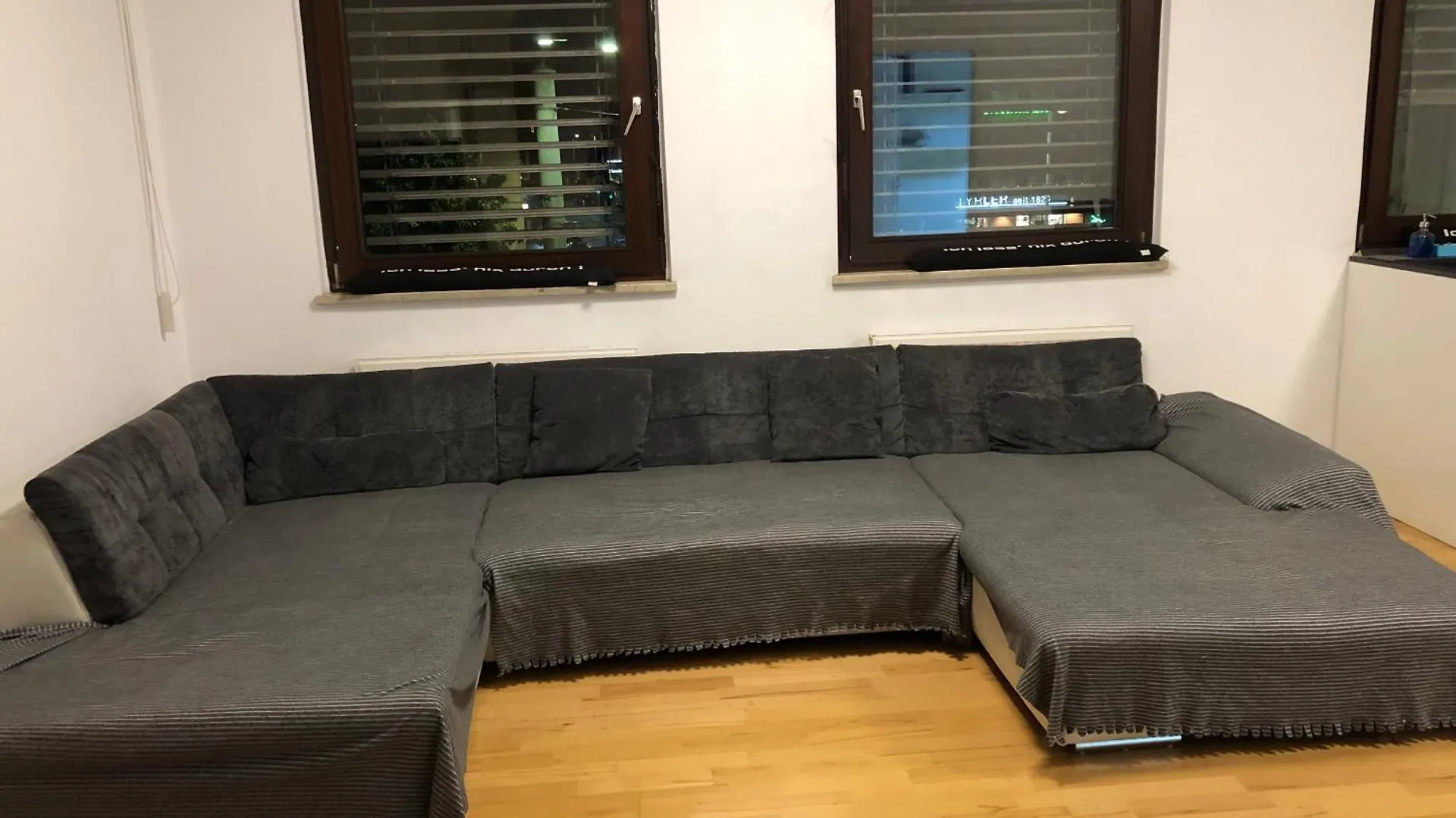 Charmante 2-Zimmer 1 Wohnzimmer Im Zentrum Von Innsbruck, Wifi 0*, Innsbruck
